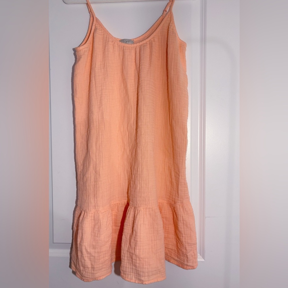EUC - Women’s Loft Outlet Crinkle Dress - Apricot Color - Size Medium